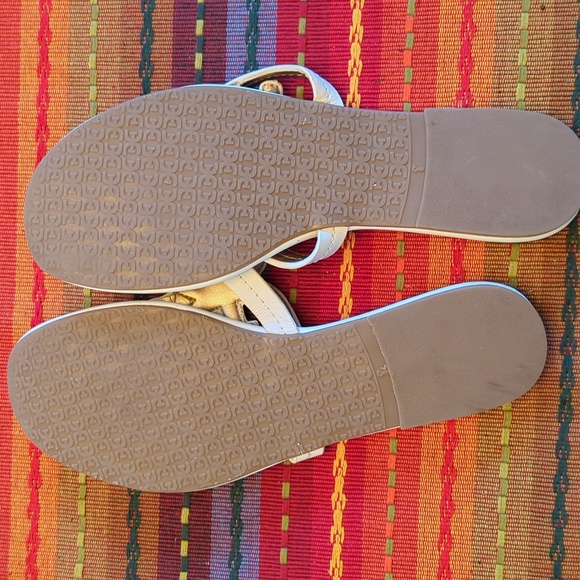 Sam Edelman White Sandals. Size 8. - Picture 2 of 2